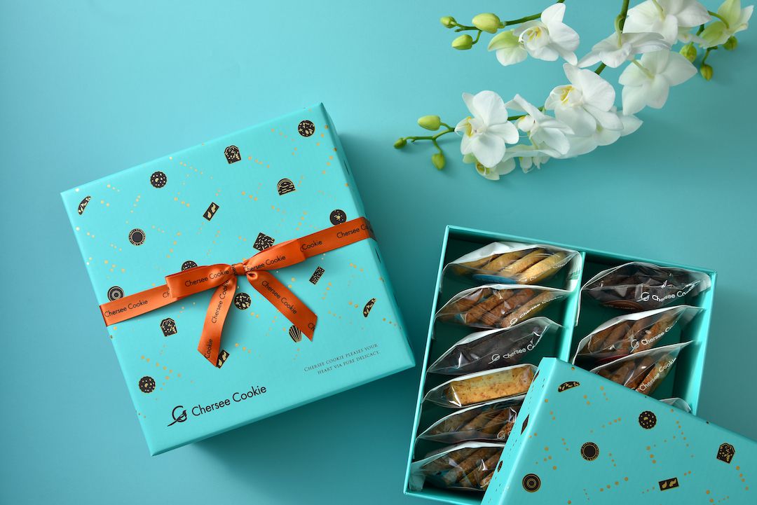 台湾 ティファニーブルーのギフトボックス 鵲喜餅乾 Chersee Cookie